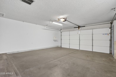 Beautifully updated 3-bedroom, 2-bath home in the heart of Sun on PalmBrook Country Club in Arizona - for sale on GolfHomes.com, golf home, golf lot