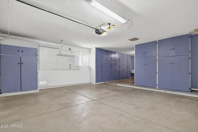 Beautifully updated 3-bedroom, 2-bath home in the heart of Sun on PalmBrook Country Club in Arizona - for sale on GolfHomes.com, golf home, golf lot