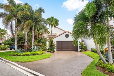 Stunning 3BR/2.5BA lakefront pool home in Newport Bay Club! This on St. Andrews Country Club of Boca Raton in Florida - for sale on GolfHomes.com, golf home, golf lot
