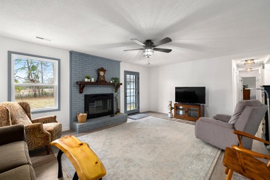 Beautifully renovated 3br/2ba home offering 2569 sq ft of on Shannon Greens Golf Course in South Carolina - for sale on GolfHomes.com, golf home, golf lot