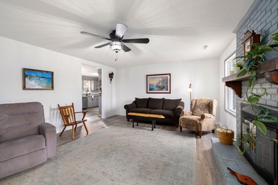 Beautifully renovated 3br/2ba home offering 2569 sq ft of on Shannon Greens Golf Course in South Carolina - for sale on GolfHomes.com, golf home, golf lot