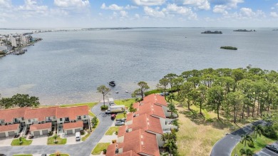 Beautifully Updated 3 bedroom 2  1/2  bath Townhome with on The Dunedin Country Club in Florida - for sale on GolfHomes.com, golf home, golf lot
