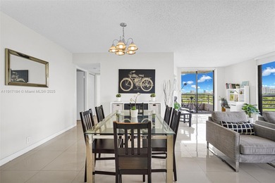 Amazing opportunity in the heart of Aventura. This bright on Turnberry Isle Resort and Club in Florida - for sale on GolfHomes.com, golf home, golf lot