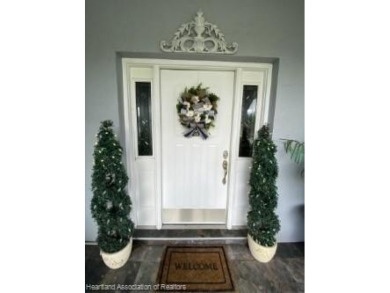 Welcome to the Country Club of Sebring! This beautifully updated on Country Club of Sebring in Florida - for sale on GolfHomes.com, golf home, golf lot