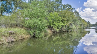 One of the last water access lots left in Escondido. Over a half on Escondido Golf and Lake Club  in Texas - for sale on GolfHomes.com, golf home, golf lot