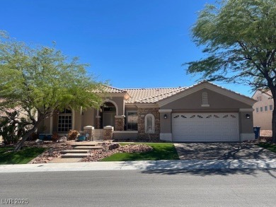This 2,176 sq. ft. Regal model truly has it all -- 3 bedrooms on Highland Falls Golf Club in Nevada - for sale on GolfHomes.com, golf home, golf lot