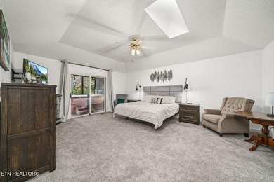 Beautifully Updated Home with views of Druid Hills golf course on Druid Hills Golf Club in Tennessee - for sale on GolfHomes.com, golf home, golf lot