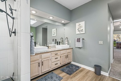 Beautifully Updated Home with views of Druid Hills golf course on Druid Hills Golf Club in Tennessee - for sale on GolfHomes.com, golf home, golf lot