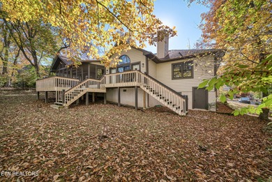 Beautifully Updated Home with views of Druid Hills golf course on Druid Hills Golf Club in Tennessee - for sale on GolfHomes.com, golf home, golf lot