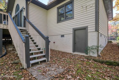 Beautifully Updated Home with views of Druid Hills golf course on Druid Hills Golf Club in Tennessee - for sale on GolfHomes.com, golf home, golf lot