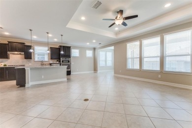 MOVE IN READY.  Immaculate Abbeyville floorplan in Frisco Lakes on Frisco Lakes Golf Course in Texas - for sale on GolfHomes.com, golf home, golf lot