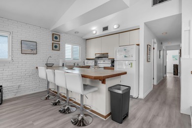 Full Duplex - A Fantastic Investment Opportunity! Live in one on Key Colony Beach Golf Course in Florida - for sale on GolfHomes.com, golf home, golf lot