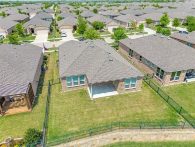 MOVE IN READY.  Immaculate Abbeyville floorplan in Frisco Lakes on Frisco Lakes Golf Course in Texas - for sale on GolfHomes.com, golf home, golf lot