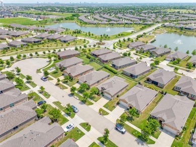 MOVE IN READY.  Immaculate Abbeyville floorplan in Frisco Lakes on Frisco Lakes Golf Course in Texas - for sale on GolfHomes.com, golf home, golf lot