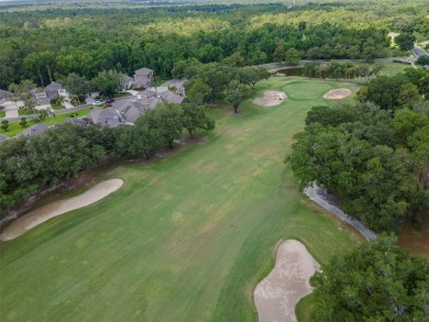 Welcome to this charming three-bedroom, two-bathroom home on River Hills Country Club in Florida - for sale on GolfHomes.com, golf home, golf lot