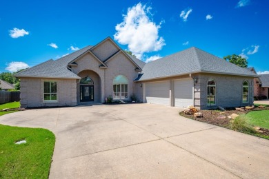 Outstanding home in perfect condition! Beautiful hardwoods on The Country Club of Arkansas in Arkansas - for sale on GolfHomes.com, golf home, golf lot