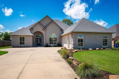 Outstanding home in perfect condition! Beautiful hardwoods on The Country Club of Arkansas in Arkansas - for sale on GolfHomes.com, golf home, golf lot