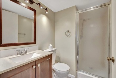 Move-in-ready 2-bed, 2-bath condo. Enjoy the benefits of a on Boca Dunes Golf and Country Club in Florida - for sale on GolfHomes.com, golf home, golf lot