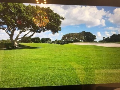 Welcome to this charming ground-floor 1-bedroom, 1.5-bathroom on Kings Point Golf - Executive in Florida - for sale on GolfHomes.com, golf home, golf lot