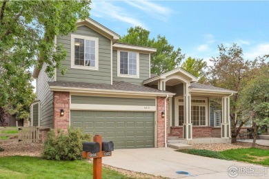 Beautiful 2 story home with 3 beds and 3 baths located in the on The Broadlands Golf Course in Colorado - for sale on GolfHomes.com, golf home, golf lot