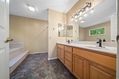 Don't miss your chance to own a gem in the heart of Hot Springs on Coronado Golf Course in Arkansas - for sale on GolfHomes.com, golf home, golf lot