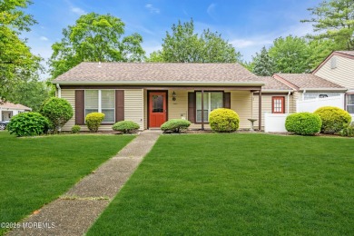 This move in condition immaculate home is located in one of the on Leisure Village West Assoc. in New Jersey - for sale on GolfHomes.com, golf home, golf lot