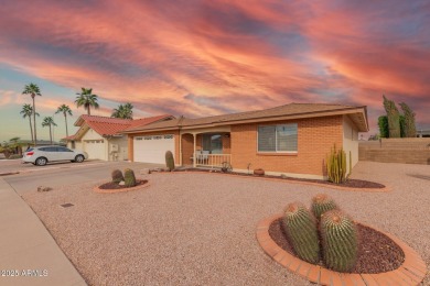 Beautiful home in desirable Sunland Village East 55+ golf course on Sunland Village East Golf Course in Arizona - for sale on GolfHomes.com, golf home, golf lot