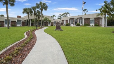 Welcome to your happy new home! This super cute house it sits on on Riverbend Golf and Country Club in Florida - for sale on GolfHomes.com, golf home, golf lot