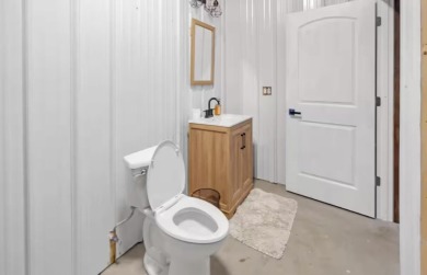 Successful  house! Charming Open-Concept Country Retreat with a on Mill Creek Golf Club in Ohio - for sale on GolfHomes.com, golf home, golf lot