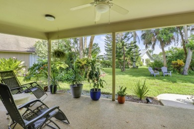 Come take a look at this 3 bedroom, 2 bath ranch style home on Heritage Ridge Golf Club in Florida - for sale on GolfHomes.com, golf home, golf lot