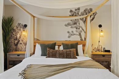 This beautifully designer-decorated 4-bedroom, 3-bath home with on Indian Palms Country Club and Resort in California - for sale on GolfHomes.com, golf home, golf lot