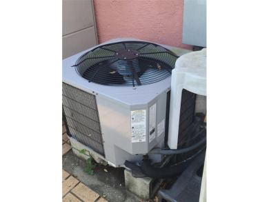 Family Estate home with over 2,000 s/f of living space on Bayou Golf Club in Florida - for sale on GolfHomes.com, golf home, golf lot