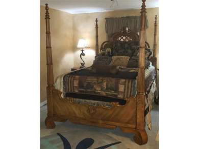 Family Estate home with over 2,000 s/f of living space on Bayou Golf Club in Florida - for sale on GolfHomes.com, golf home, golf lot