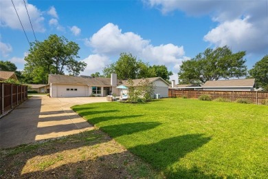 LOCATION, LOCATION, LOCATION! - Golf Course Living at Its Best! on Brookhaven Country Club - Golf Course in Texas - for sale on GolfHomes.com, golf home, golf lot