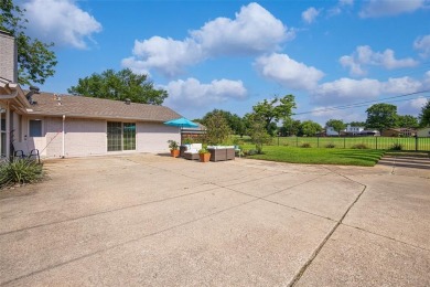 LOCATION, LOCATION, LOCATION! - Golf Course Living at Its Best! on Brookhaven Country Club - Golf Course in Texas - for sale on GolfHomes.com, golf home, golf lot