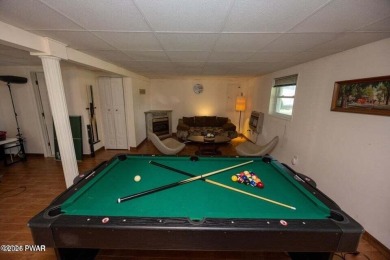 This 3 bed, 3 bath contemporary home is located less than a mile on The Hideout Golf in Pennsylvania - for sale on GolfHomes.com, golf home, golf lot