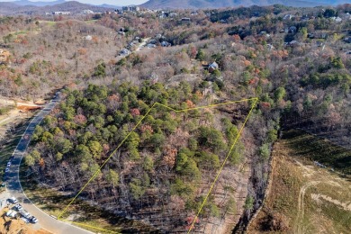 What do you get when you build your custom home in Hunting on Hunting Hills Country Club in Virginia - for sale on GolfHomes.com, golf home, golf lot