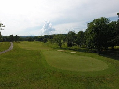 Ready to start enjoying for the 2026 season. If you don't know on Woodson Bend Resort in Kentucky - for sale on GolfHomes.com, golf home, golf lot