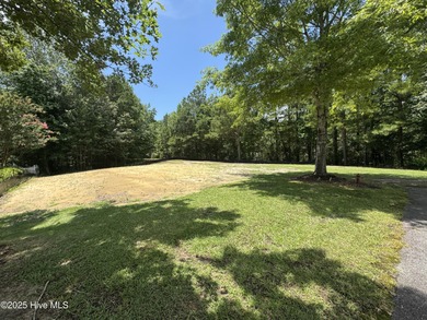 Don't miss this incredible opportunity to own a build-ready on Sound Golf Links at Albemarle Plantation in North Carolina - for sale on GolfHomes.com, golf home, golf lot