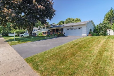 Wonderful in West Irondequoit Split is clean as a whistle, shows on Durand-Eastman Park Golf Course in New York - for sale on GolfHomes.com, golf home, golf lot