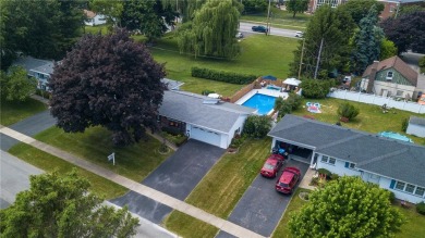 Wonderful in West Irondequoit Split is clean as a whistle, shows on Durand-Eastman Park Golf Course in New York - for sale on GolfHomes.com, golf home, golf lot