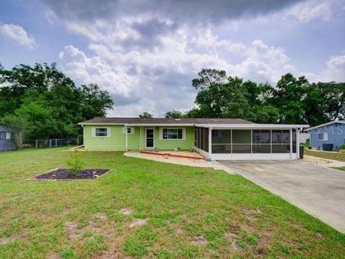 Looking for retirement come on in!! This is such a nice home on On Top of the World Golf Course in Florida - for sale on GolfHomes.com, golf home, golf lot