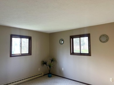 Charming 3-Bedroom Ranch Home in Amenity-Rich Pocono Farms on Pocono Farms Country Club in Pennsylvania - for sale on GolfHomes.com, golf home, golf lot
