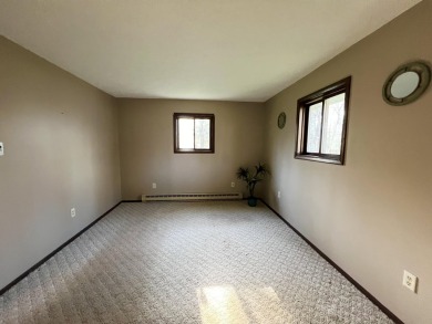 Charming 3-Bedroom Ranch Home in Amenity-Rich Pocono Farms on Pocono Farms Country Club in Pennsylvania - for sale on GolfHomes.com, golf home, golf lot