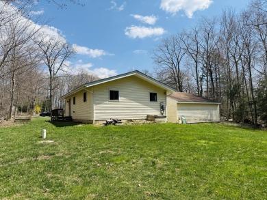 Charming 3-Bedroom Ranch Home in Amenity-Rich Pocono Farms on Pocono Farms Country Club in Pennsylvania - for sale on GolfHomes.com, golf home, golf lot
