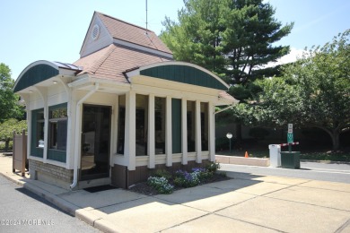 A 2-bdrm & a den, ranch home nestled within the gated community on Shadow Lake Village in New Jersey - for sale on GolfHomes.com, golf home, golf lot