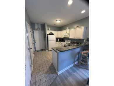 This warm and inviting 2-bedroom, 2-bathroom Condo features an on Palmetto Greens Golf and Country Club in South Carolina - for sale on GolfHomes.com, golf home, golf lot