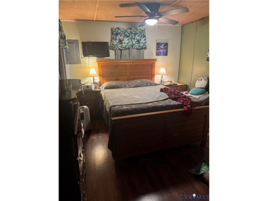 Come explore the popular River Ridge neighborhood on Lake Gaston on River Ridge Golf Club in Virginia - for sale on GolfHomes.com, golf home, golf lot