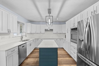 FISH FROM YOUR OWN BACKYARD.... WATERFRONT LIVING.... Are you on Fairfield Plantation Golf and Country Club in Georgia - for sale on GolfHomes.com, golf home, golf lot