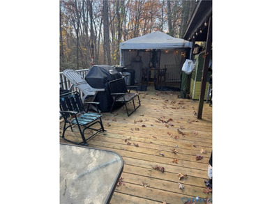 Come explore the popular River Ridge neighborhood on Lake Gaston on River Ridge Golf Club in Virginia - for sale on GolfHomes.com, golf home, golf lot